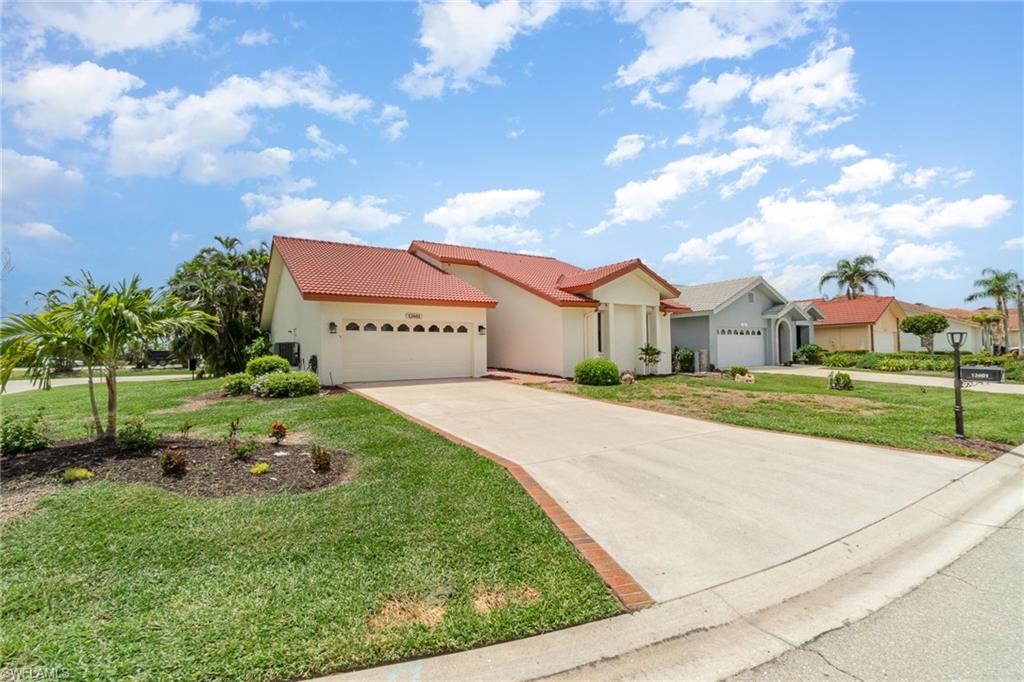 12601 Kelly Palm Dr Property Photo 3