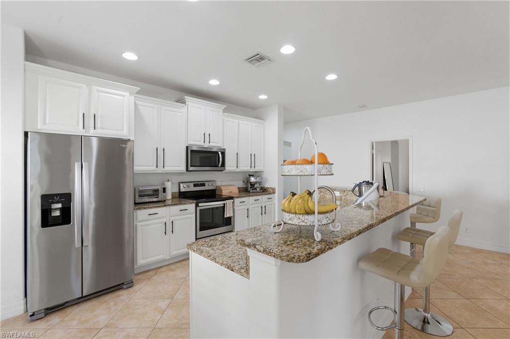 2452 Blackburn Cir Property Photo 6