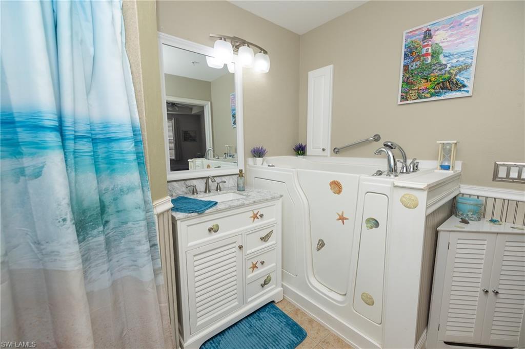 1520 Sw 50th St 102 Property Photo 17