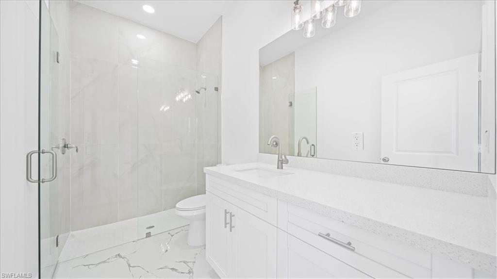 1143 Barfield St E Property Photo 20