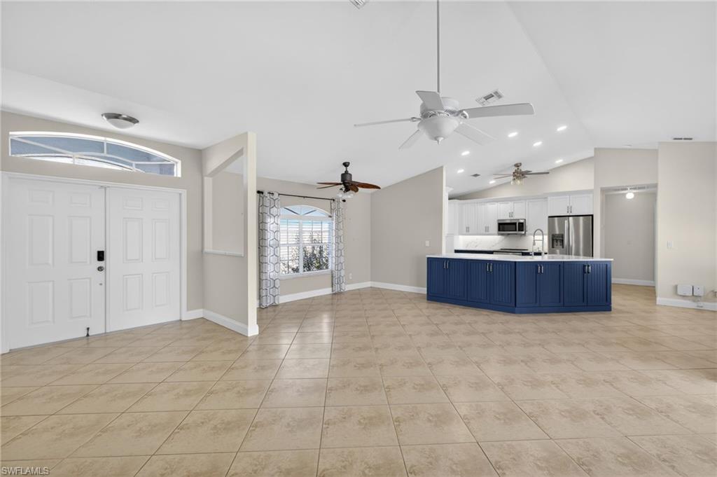919 Nw 6th Pl Property Photo 5