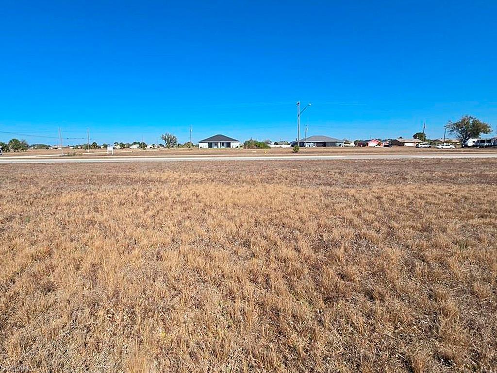 2108 Diplomat Pkwy E Property Photo 3