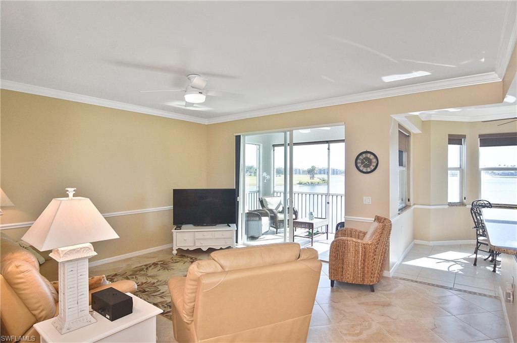 10361 Butterfly Palm Dr 723 Property Photo 9