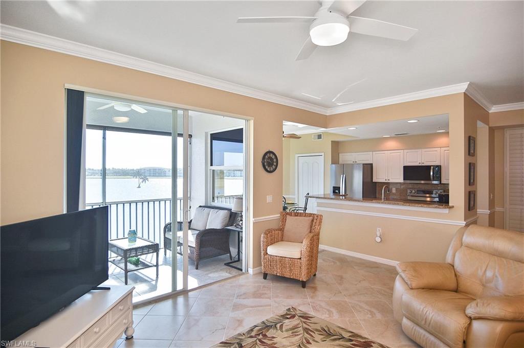 10361 Butterfly Palm Dr 723 Property Photo 12