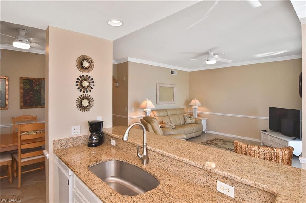 10361 Butterfly Palm Dr 723 Property Photo 20