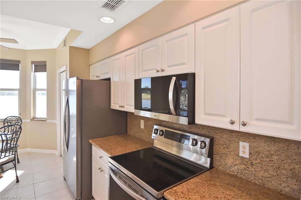 10361 Butterfly Palm Dr 723 Property Photo 21