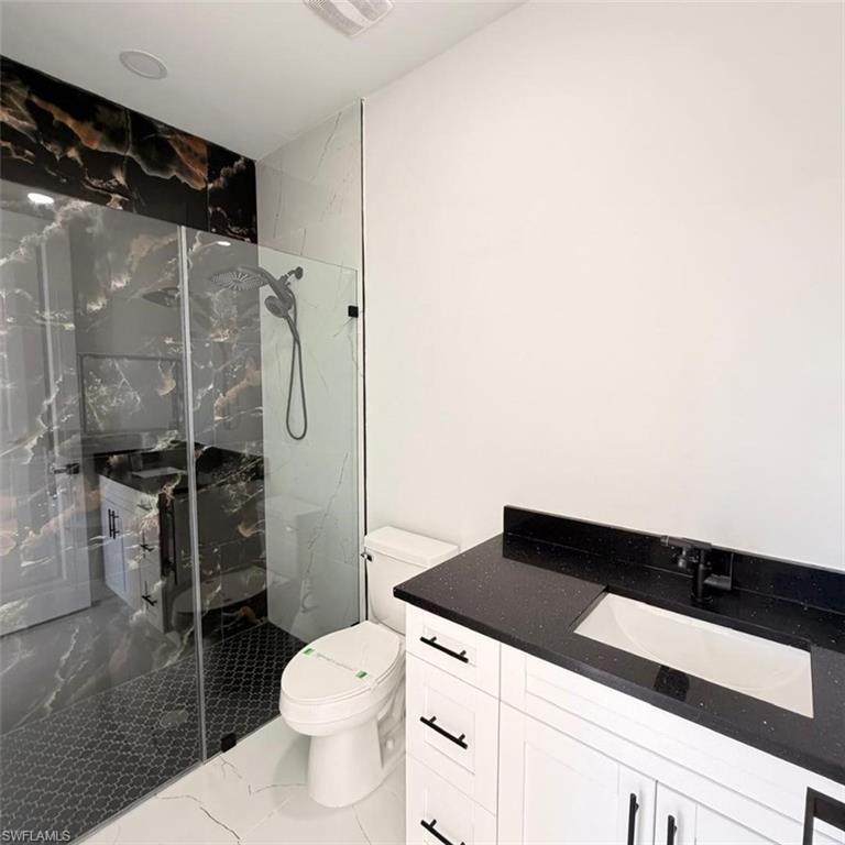 209-211 W 12th St Property Photo 24