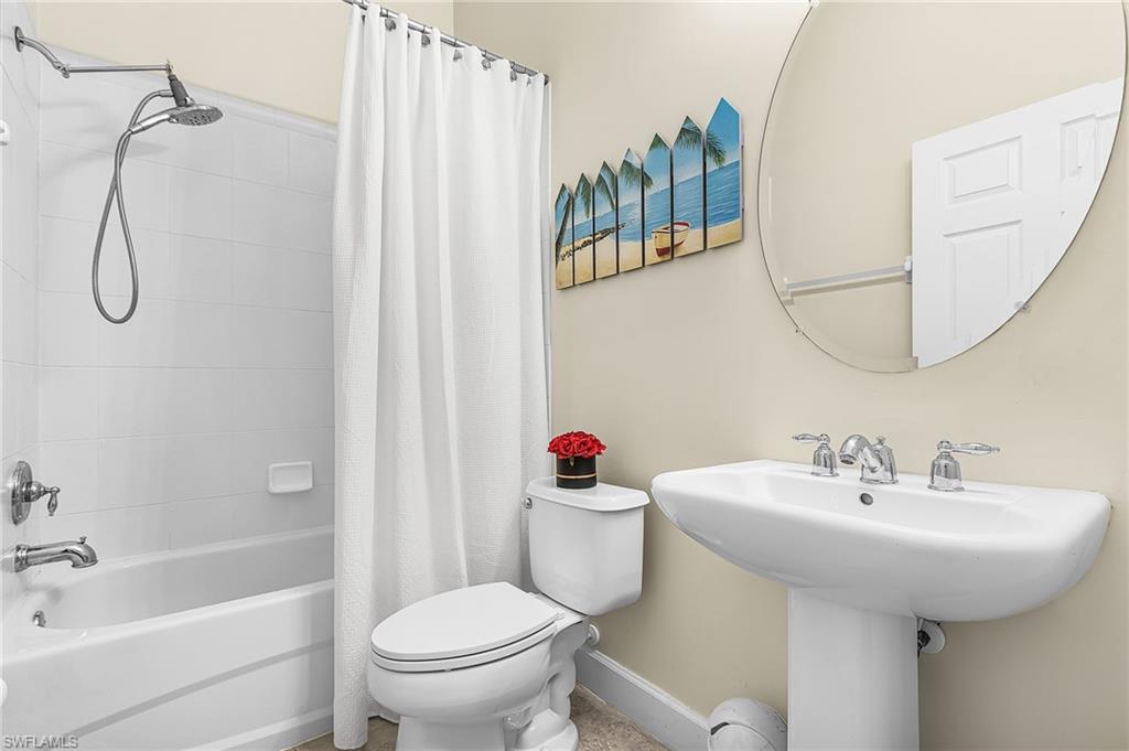 3811 Lakeview Isle Ct Property Photo 19