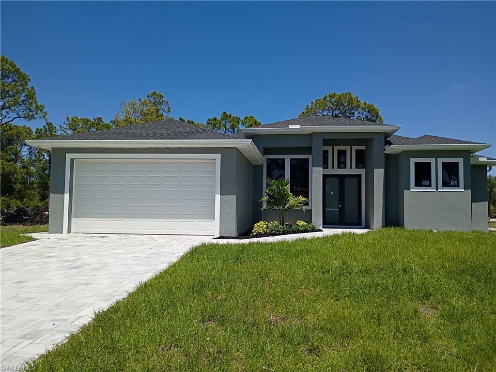 5102 LEE CIR S Property Photo 1