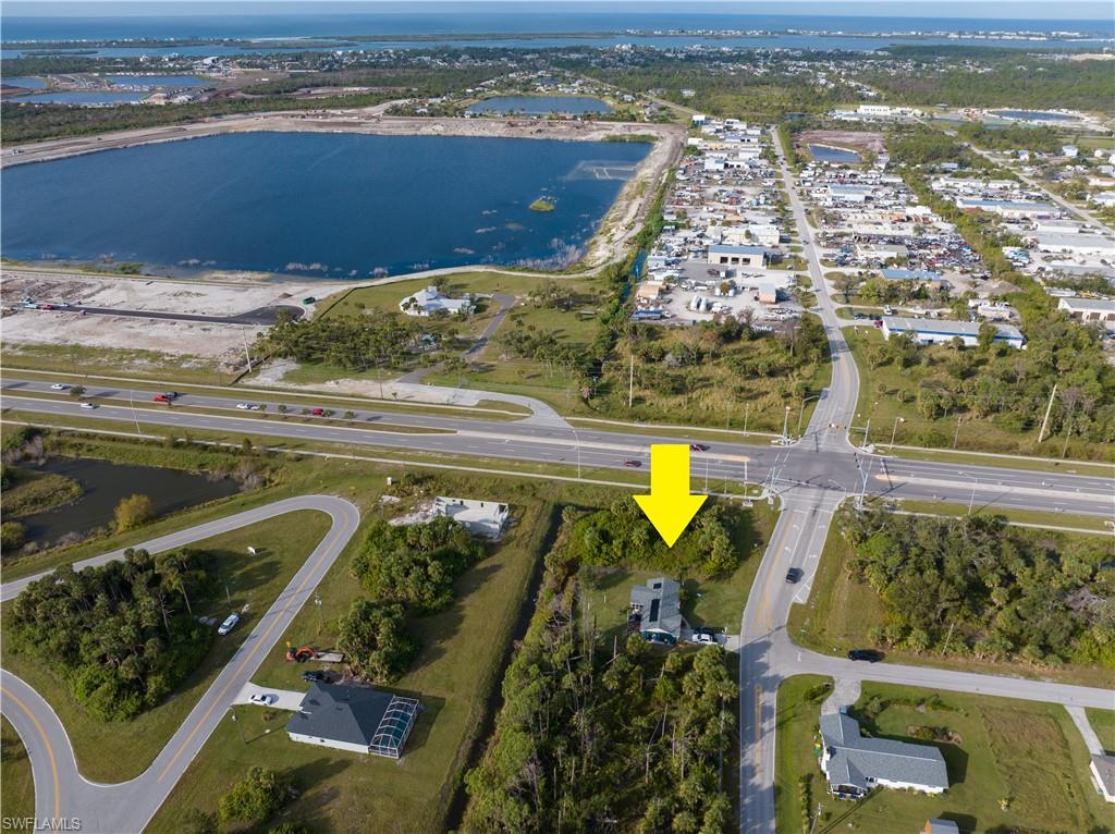 9025 Fruitland Ave Property Photo 3