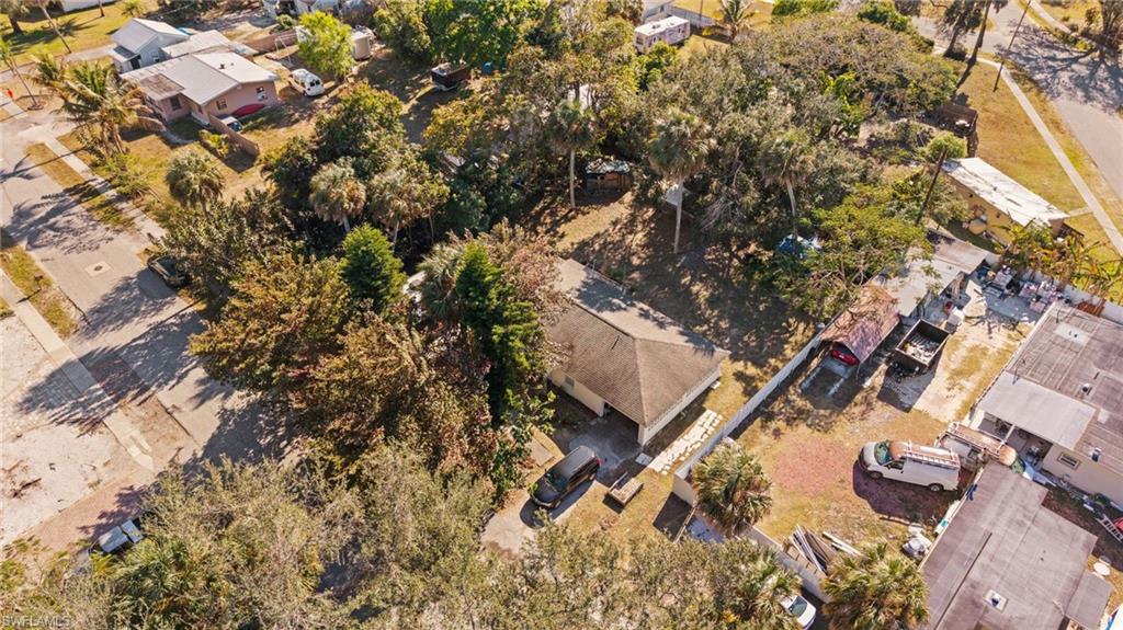 260 Delray Ave Property Photo 16