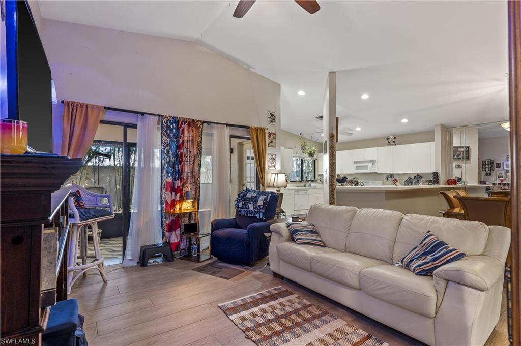 5521 Longleaf Dr Property Photo 4