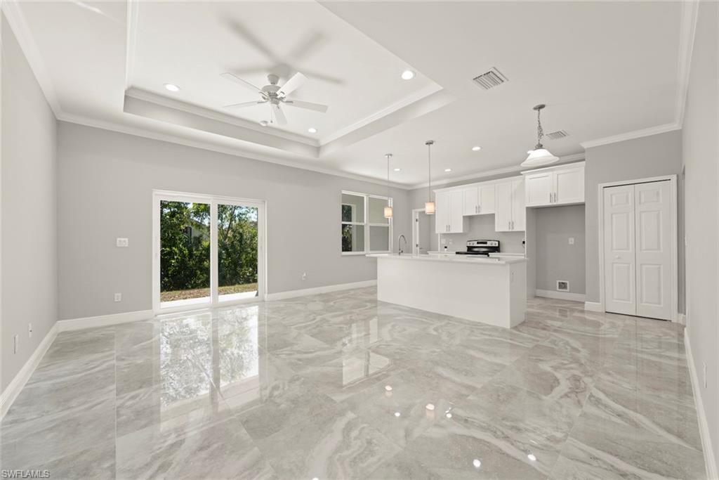 897 Iris Dr Property Photo 14
