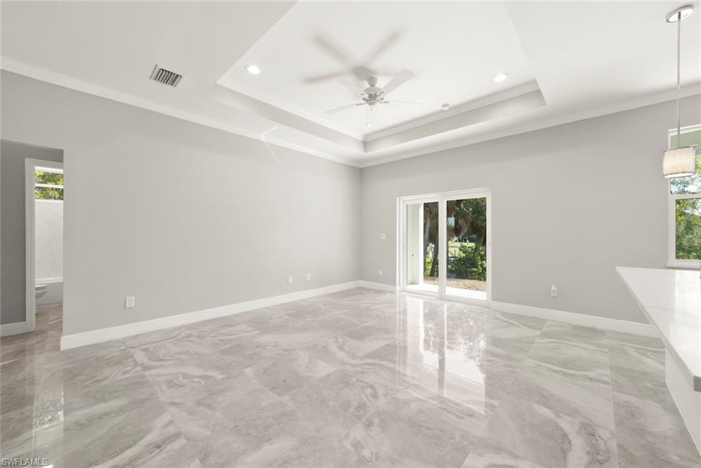 897 Iris Dr Property Photo 15
