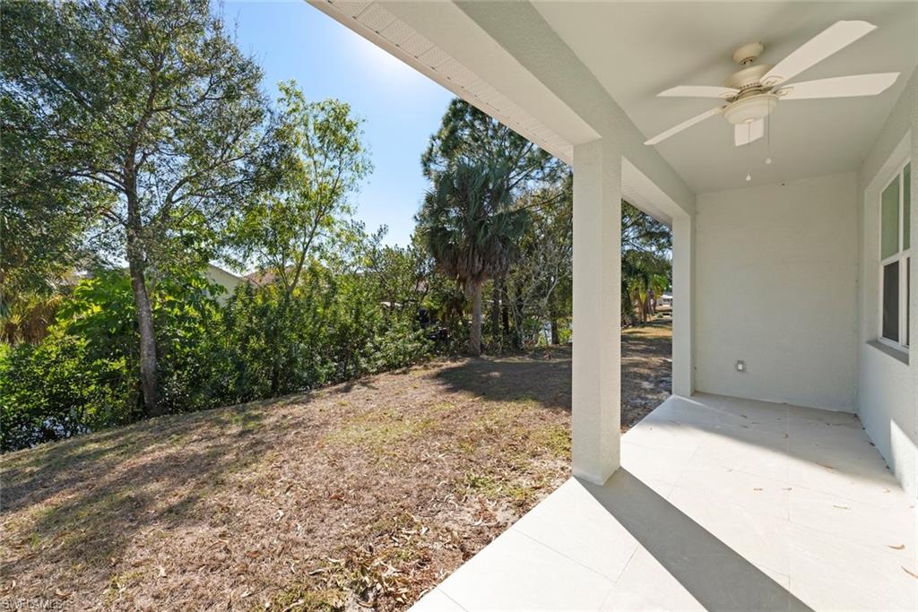 897 Iris Dr Property Photo 17
