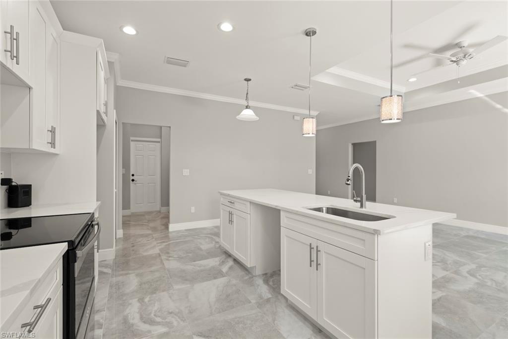 897 Iris Dr Property Photo 22
