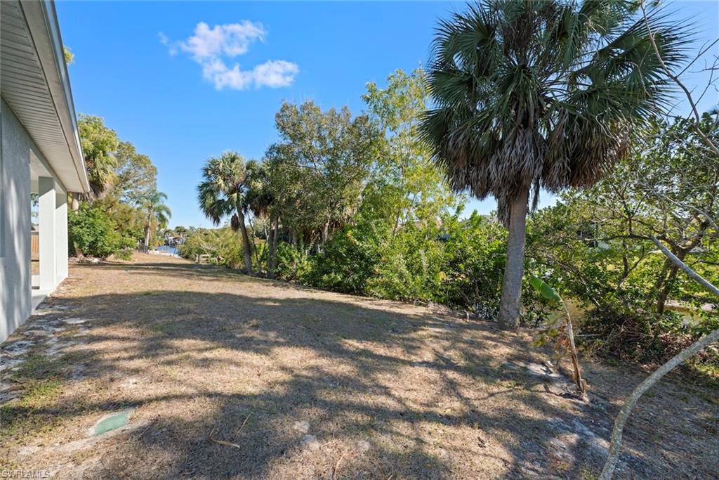 897 Iris Dr Property Photo 36