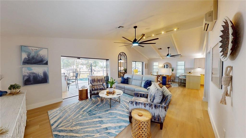 663 110th Ave N Property Photo 4