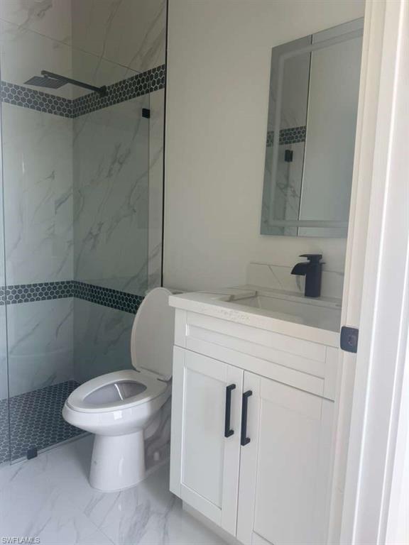 717 Devon St Property Photo 7