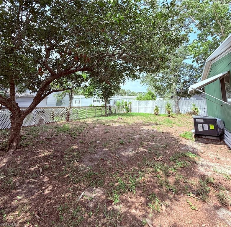 9330 Salisbury Dr Property Photo 18