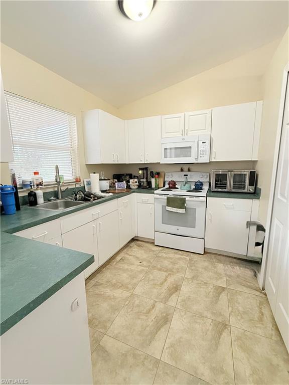 755 Arundel Cir Property Photo 7