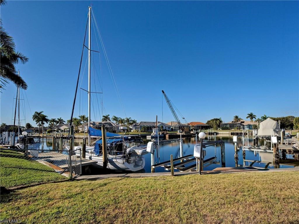 2301 Via Veneto Dr Property Photo 4