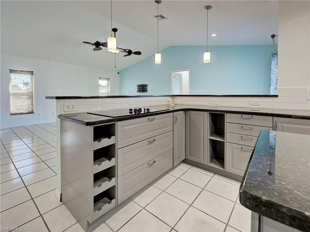 2301 Via Veneto Dr Property Photo 18