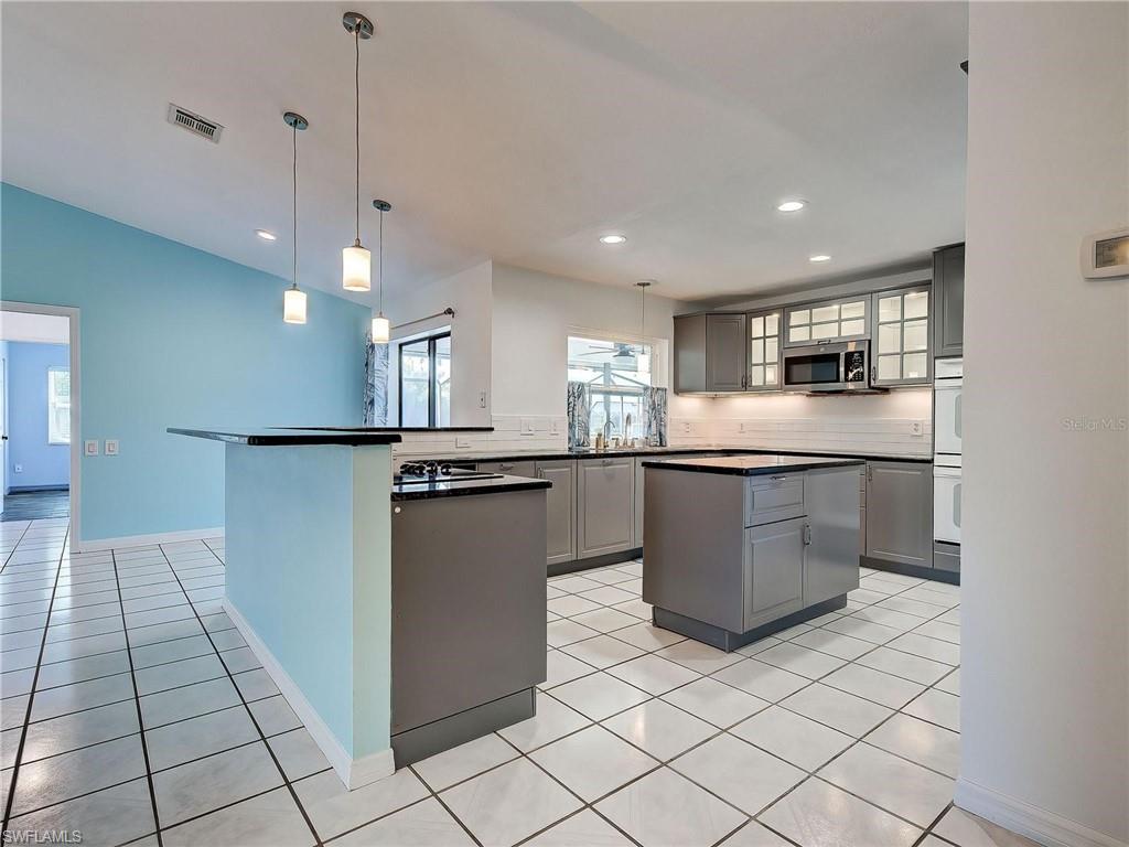 2301 Via Veneto Dr Property Photo 28
