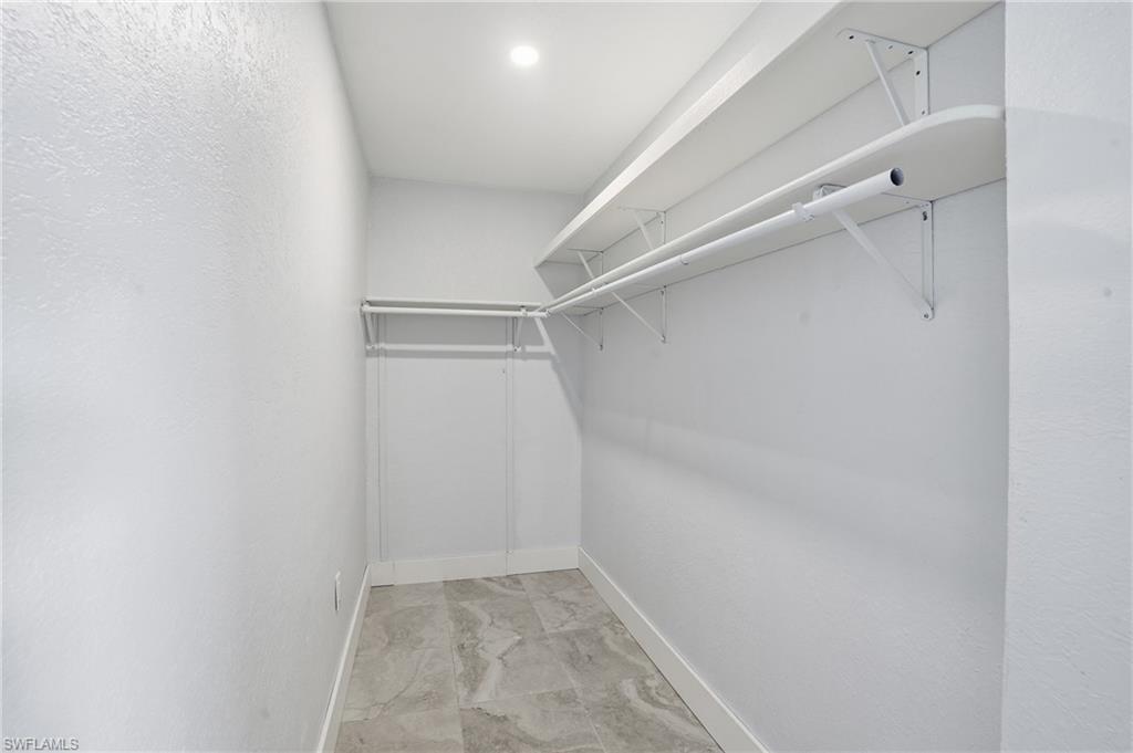 405 Tower Dr Property Photo 24