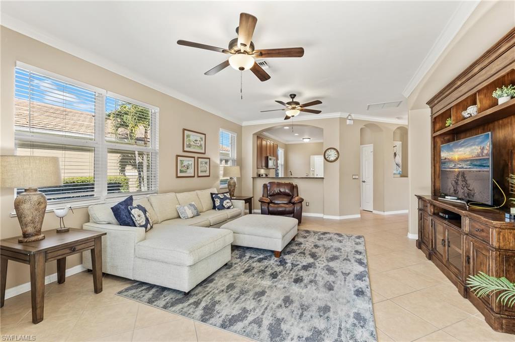 10614 Camarelle Cir N Property Photo 4