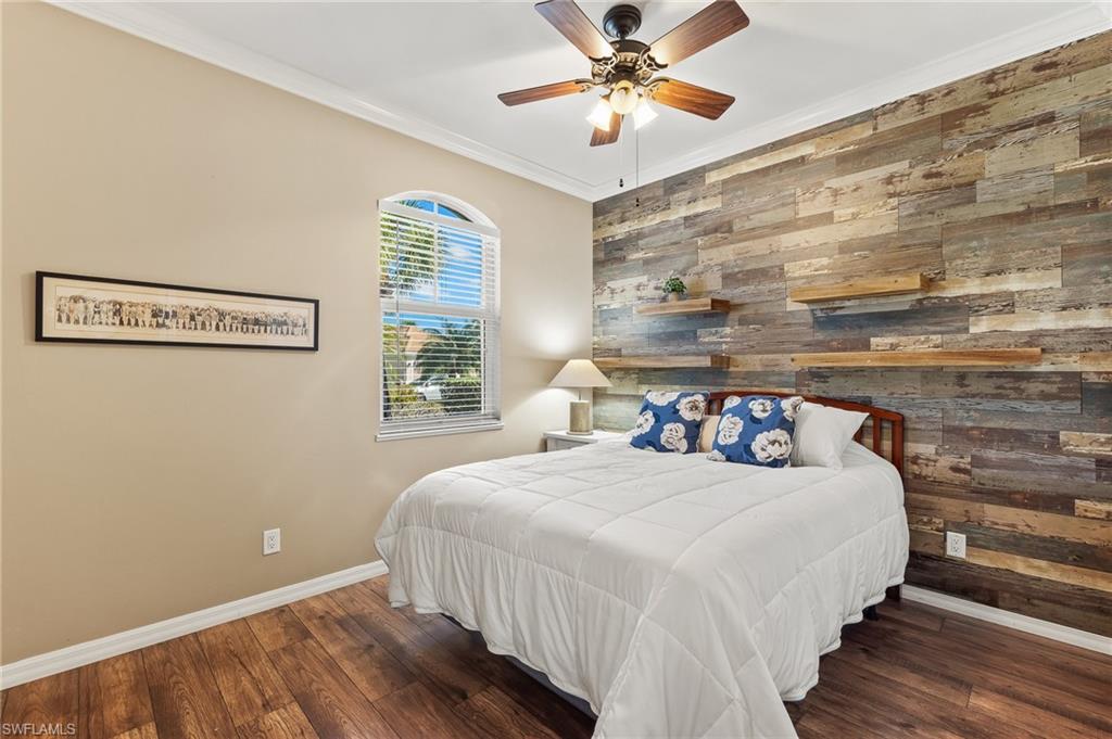 10614 Camarelle Cir N Property Photo 9