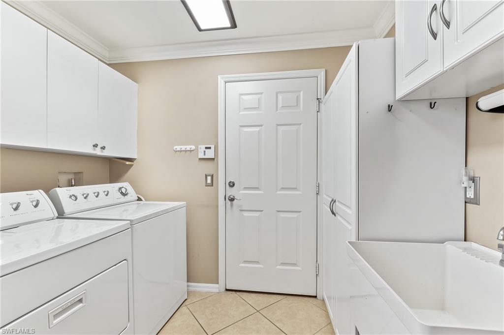 10614 Camarelle Cir N Property Photo 13