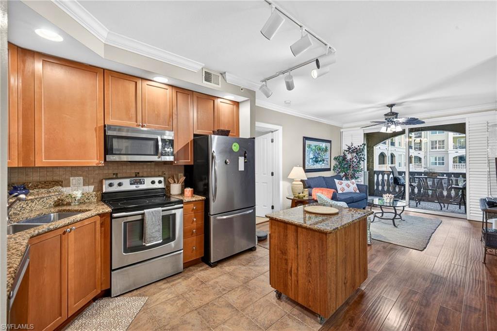 2825 Palm Beach Blvd 215 Property Photo 4
