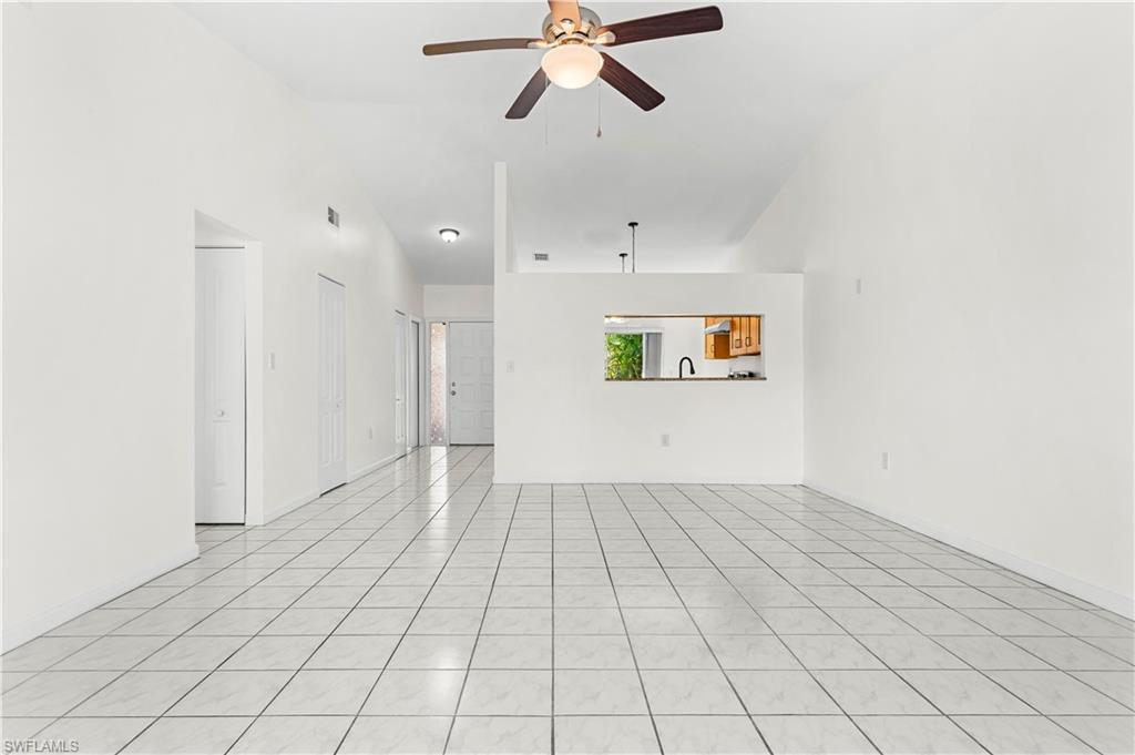 6479 Royal Woods Dr Property Photo 10