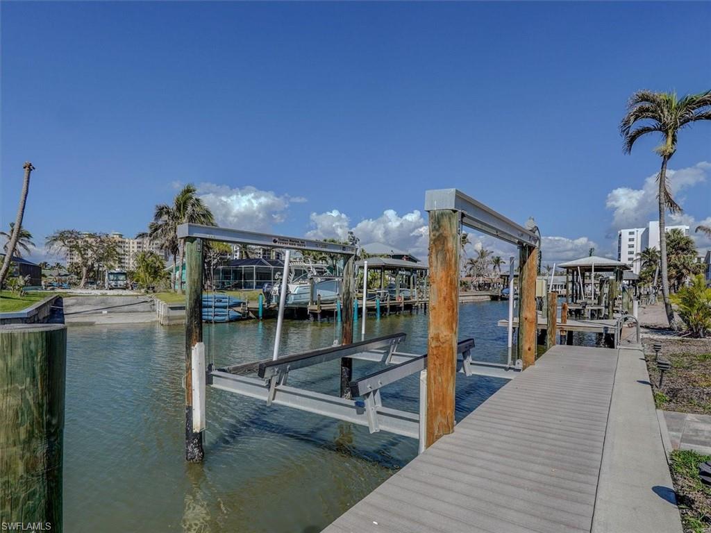 8327 Estero Blvd Property Photo 5