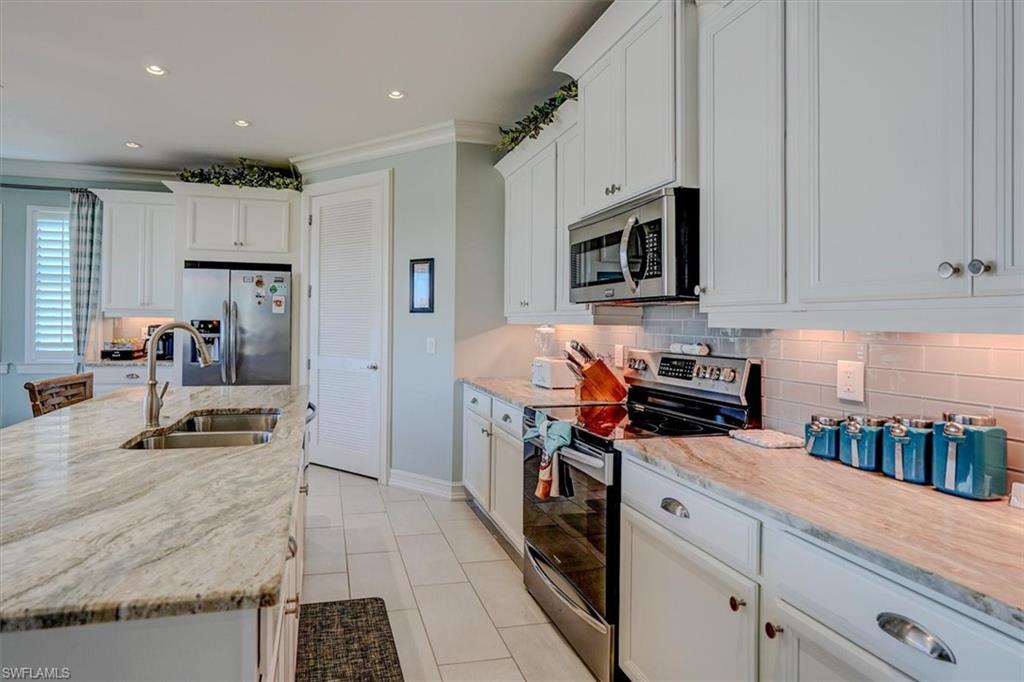 8327 Estero Blvd Property Photo 10
