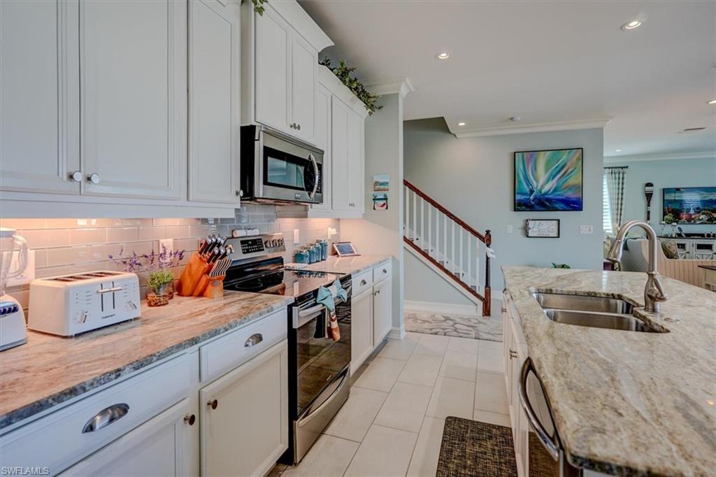 8327 Estero Blvd Property Photo 12