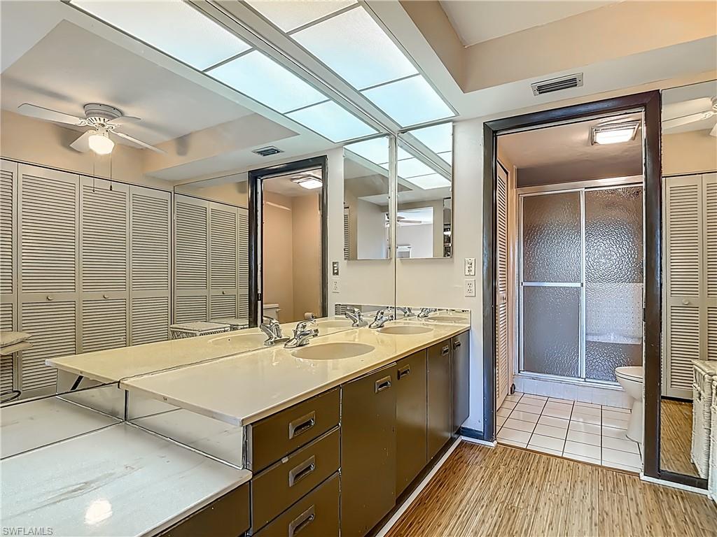 2067 W Lakeview Blvd 9 Property Photo 15