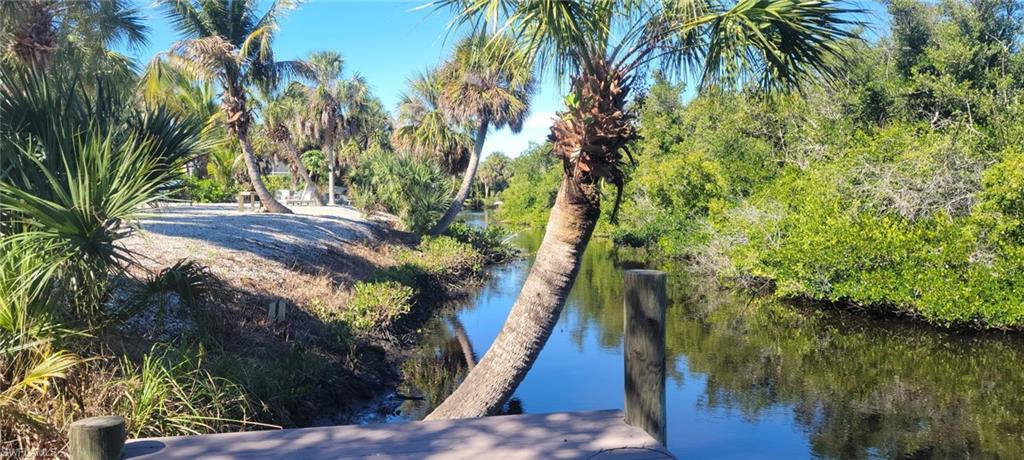 120 Barracuda Dr Property Photo 3