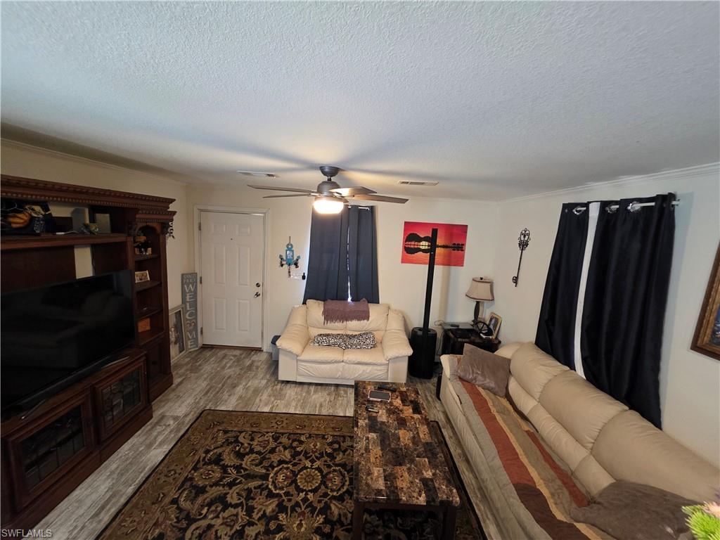 8085 Hart Dr Property Photo 7