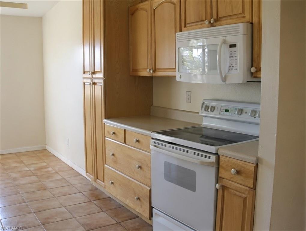 518 Jacaranda Pkwy E Property Photo 2