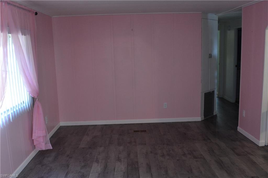 3343 Rainbow Ln Property Photo 5