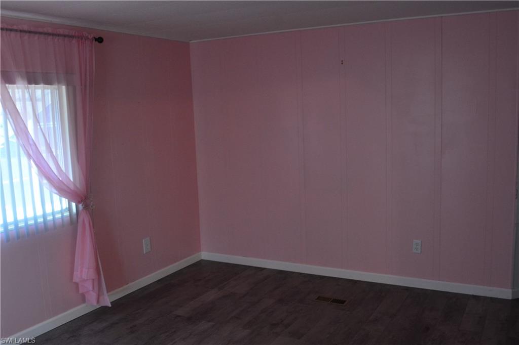 3343 Rainbow Ln Property Photo 6