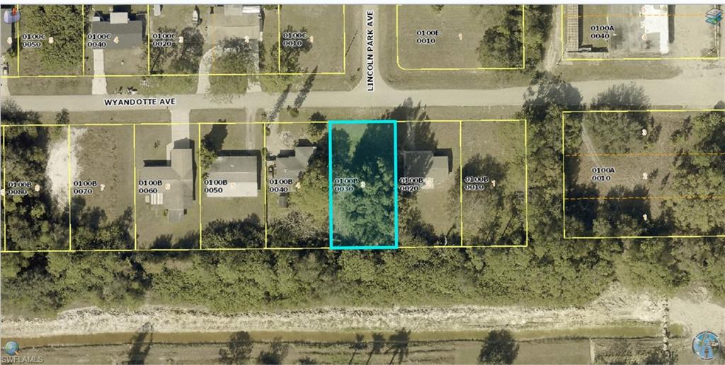 2208 Wyandotte Ave Property Photo 4