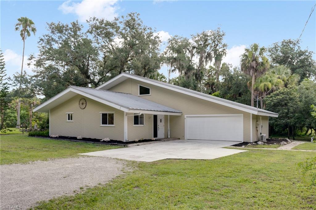 4613 Orange River Loop Rd Property Photo 2
