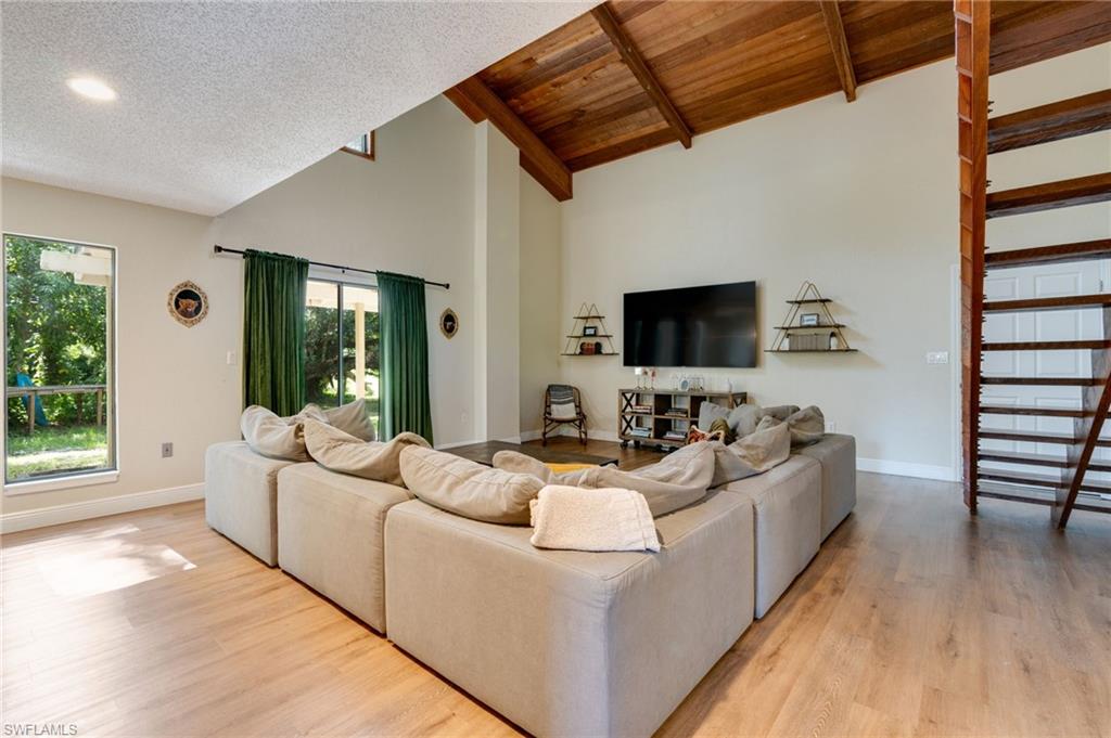4613 Orange River Loop Rd Property Photo 8