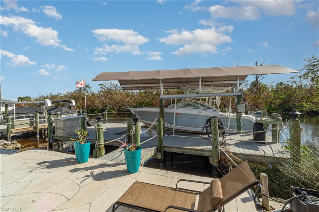 17561 Canal Cove Ct Property Photo 29