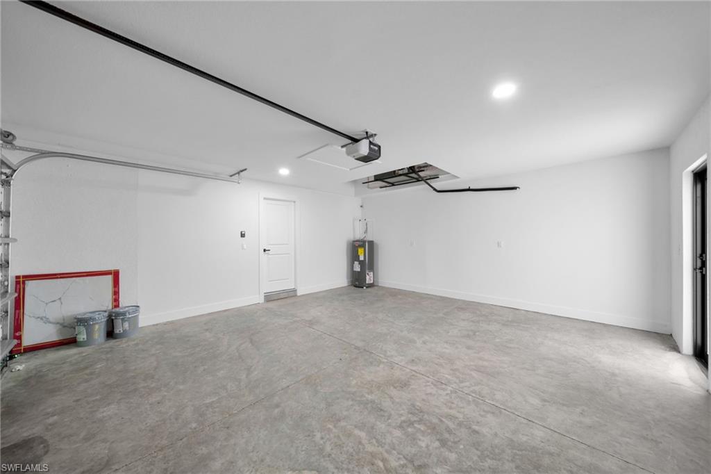 3407 65th St W Property Photo 11
