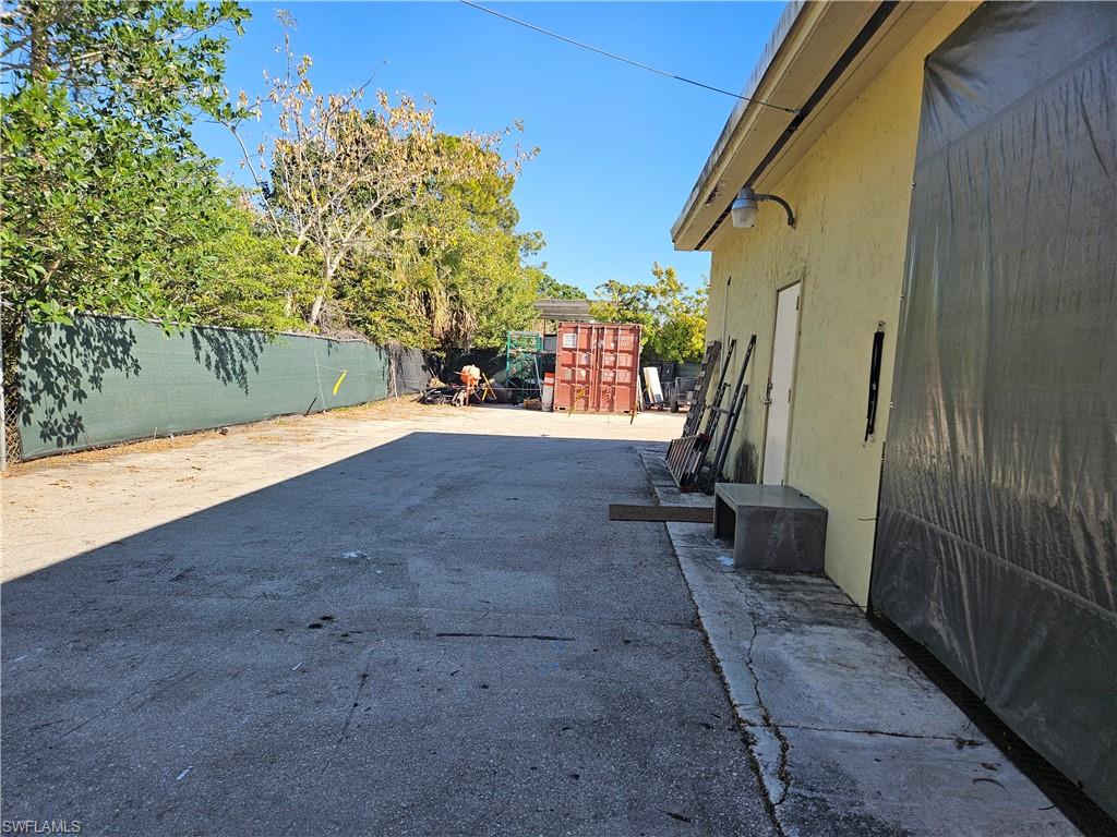 27900 Industrial St Property Photo 8