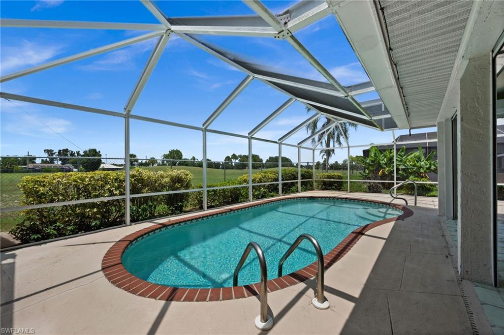 7305 Constitution Cir Property Photo 3
